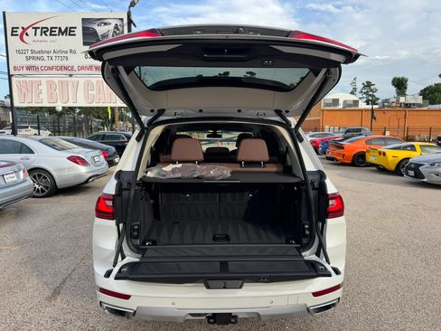 Used 2020 BMW X7 xDrive40i w/ Executive Package AWD/4WD image 47