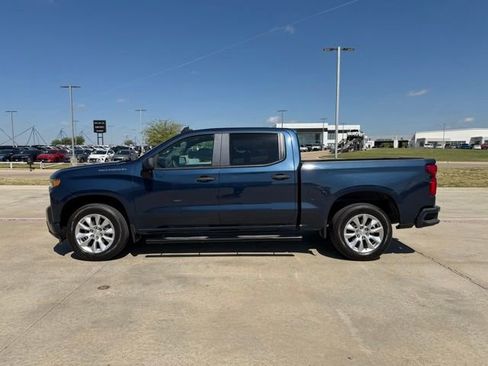 Used 2020 Chevrolet Silverado 1500 Custom w/ Custom Value Package image 7