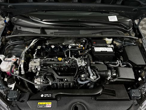 Certified 2025 Toyota Corolla SE image 9