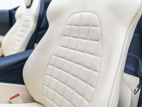 Used 2025 Ferrari Roma Spider image 34