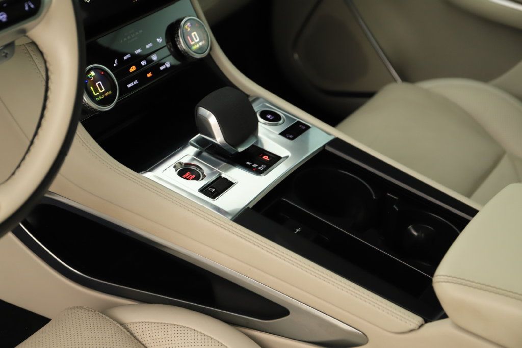 Used 2021 Jaguar F-PACE S AWD/4WD image 17