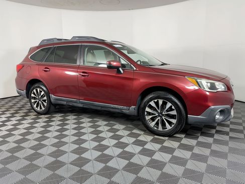 Used 2017 Subaru Outback 2.5i Limited image 5