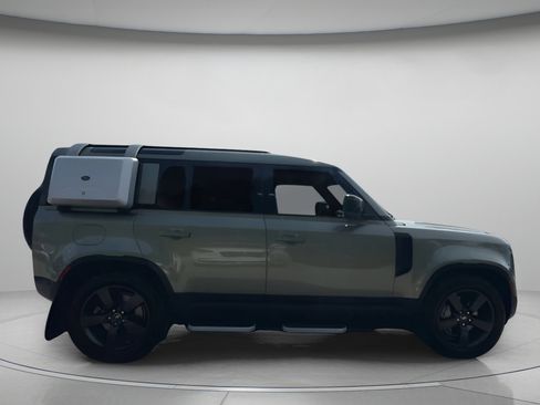 Used 2020 Land Rover Defender 110 HSE image 32