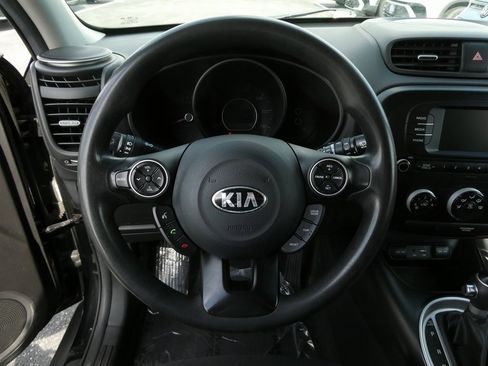 Used 2018 Kia Soul image 4