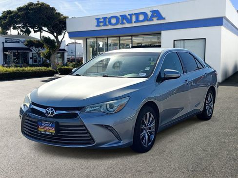 Used 2016 Toyota Camry XLE w/ Convenience Package FWD image 1