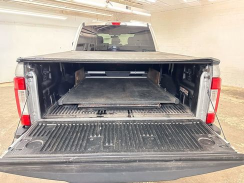 Used 2019 Ford F250 XLT w/ Snow Plow Prep Package image 17