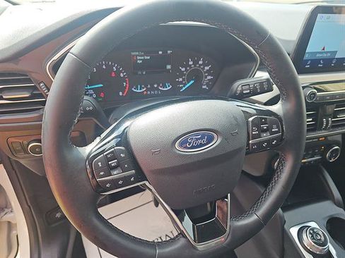 Used 2022 Ford Escape SEL AWD/4WD image 14