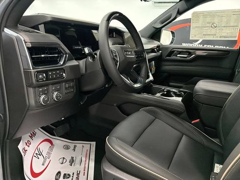 New 2026 GMC Yukon Elevation w/ Elevation Premium Package AWD/4WD image 9