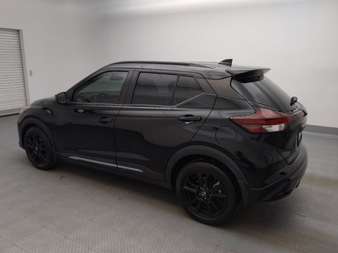 Used 2023 Nissan Kicks SR FWD image 3