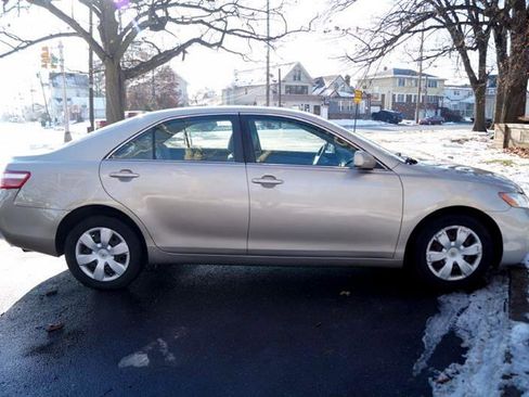 Used 2008 Toyota Camry XLE image 12