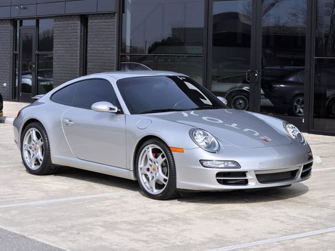 Used 2006 Porsche 911 Carrera S RWD image 4