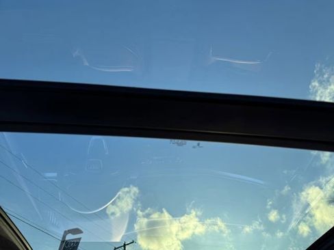 Certified 2025 Audi Q5 2.0T Premium w/ Convenience Plus Package image 15