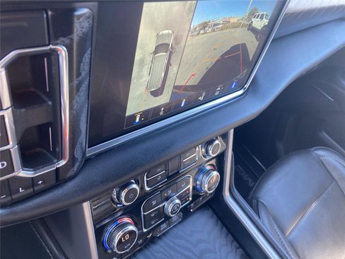 Used 2023 GMC Yukon Denali image 14