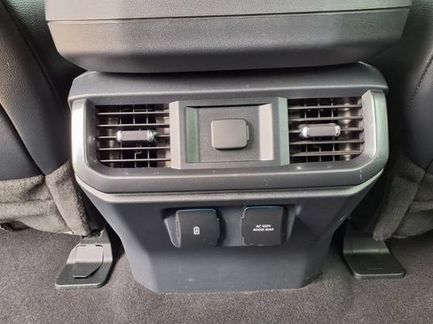 Used 2023 Ford F150 Lariat AWD/4WD image 12