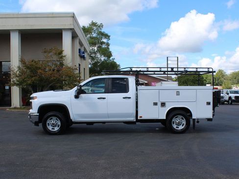 Used 2024 Chevrolet Silverado 2500 W/T w/ WT Convenience Package RWD image 11