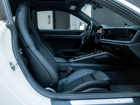 Used 2020 Porsche 911 Carrera S image 40