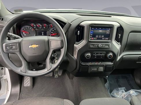 Used 2022 Chevrolet Silverado 1500 Custom image 12