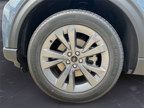 New 2026 Ford Explorer Active w/ Active Comfort Package image 14