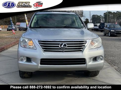 Used 2011 Lexus LX 570 4WD w/ Luxury Pkg image 2