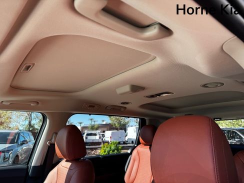 New 2026 Kia Carnival SX Prestige image 18