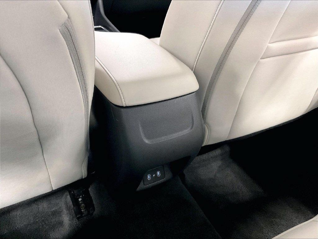 Used 2025 Hyundai Sonata SEL FWD image 27