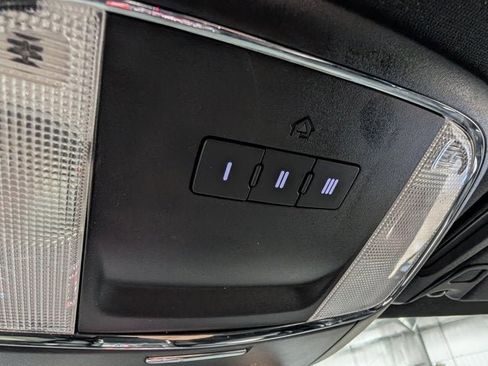 Used 2015 Dodge Charger R/T image 26