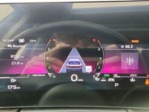 Used 2025 Audi Q5 Premium Plus w/ Premium Plus image 37