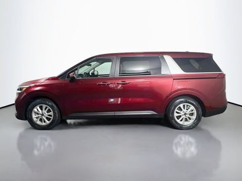 Used 2024 Kia Carnival LX FWD image 6
