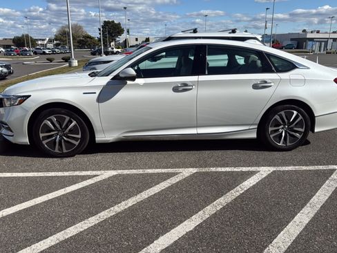 Certified 2019 Honda Accord Touring image 6