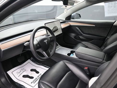 Used 2022 Tesla Model 3 Standard Range image 25