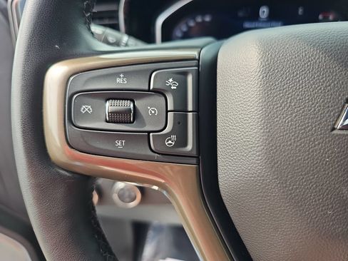 Used 2024 Chevrolet Silverado 2500 High Country w/ Technology Package AWD/4WD image 16