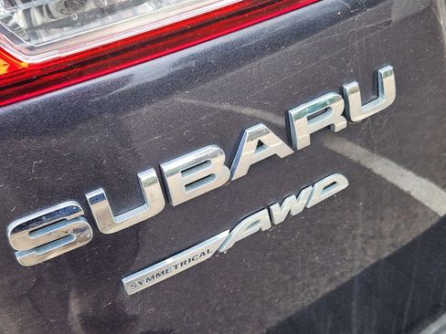Used 2011 Subaru Outback 2.5i Premium w/ All-Weather Pkg AWD/4WD image 13