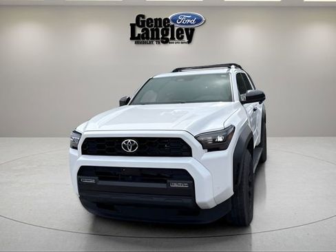 Used 2025 Toyota 4Runner TRD Off-Road Premium AWD/4WD image 8
