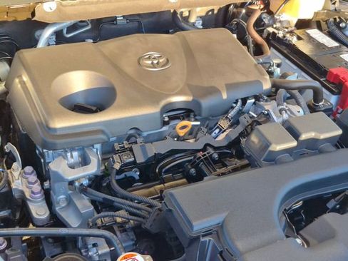 Used 2025 Toyota RAV4 LE image 23