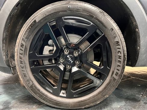 Used 2024 Kia Telluride EX X-Line image 33