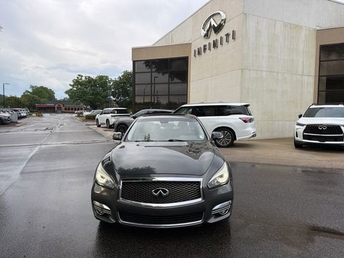 Used 2015 INFINITI Q70 3.7 RWD image 3