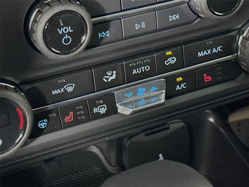 New 2025 Ford Bronco Badlands image 21