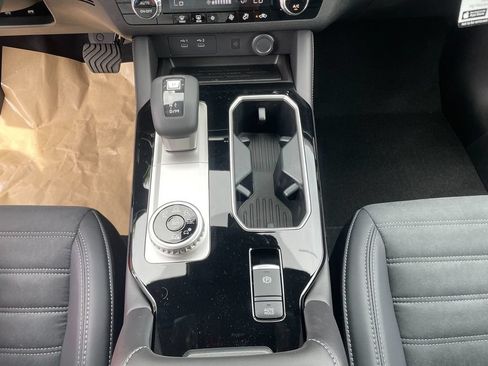 New 2026 Mitsubishi Outlander AWD image 22