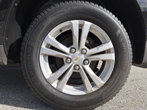 Used 2017 Chevrolet Equinox LS image 34