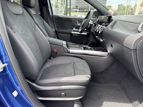 New 2025 Mercedes-Benz GLA 250 image 17