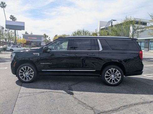 New 2026 GMC Yukon XL Denali w/ Denali Reserve Package AWD/4WD image 8