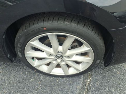 Used 2017 MAZDA MAZDA3 Grand Touring w/ Premium Equipment Package FWD image 7