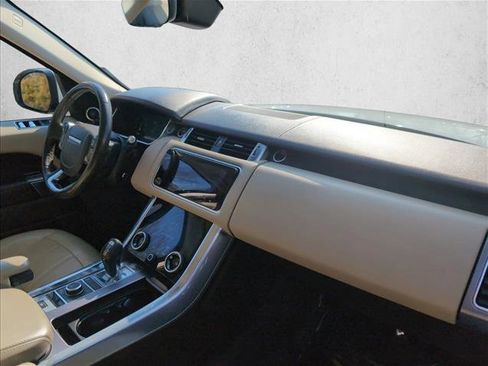 Used 2018 Land Rover Range Rover Sport HSE image 24