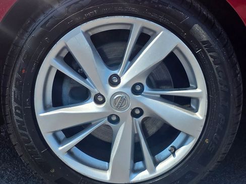 Used 2013 Nissan Altima 2.5 SV image 22