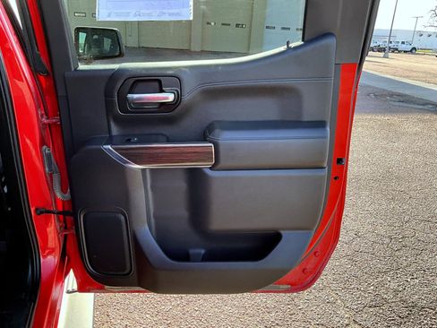 Used 2020 Chevrolet Silverado 1500 RST image 19