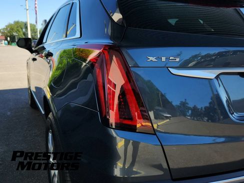 Used 2020 Cadillac XT5 Premium Luxury AWD/4WD image 11
