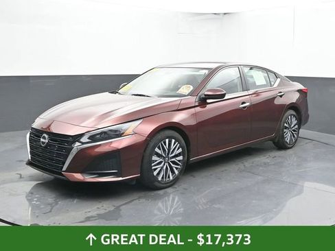 Used 2023 Nissan Altima 2.5 SV FWD image 8