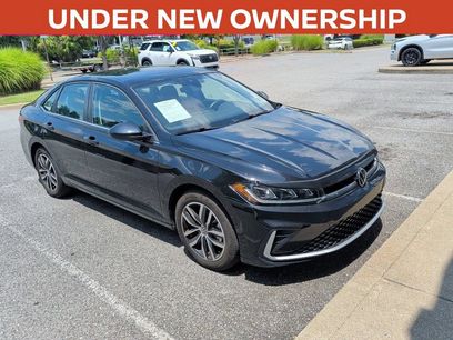 Used 2025 Volkswagen Jetta SE