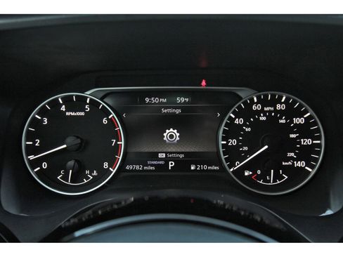 Used 2023 Nissan Rogue SV w/ SV Premium B Package image 16