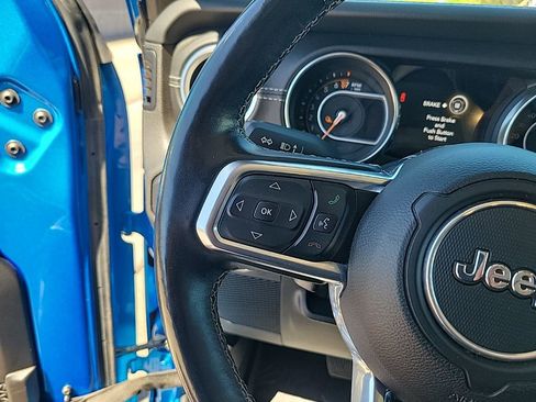 Used 2020 Jeep Gladiator Overland image 25